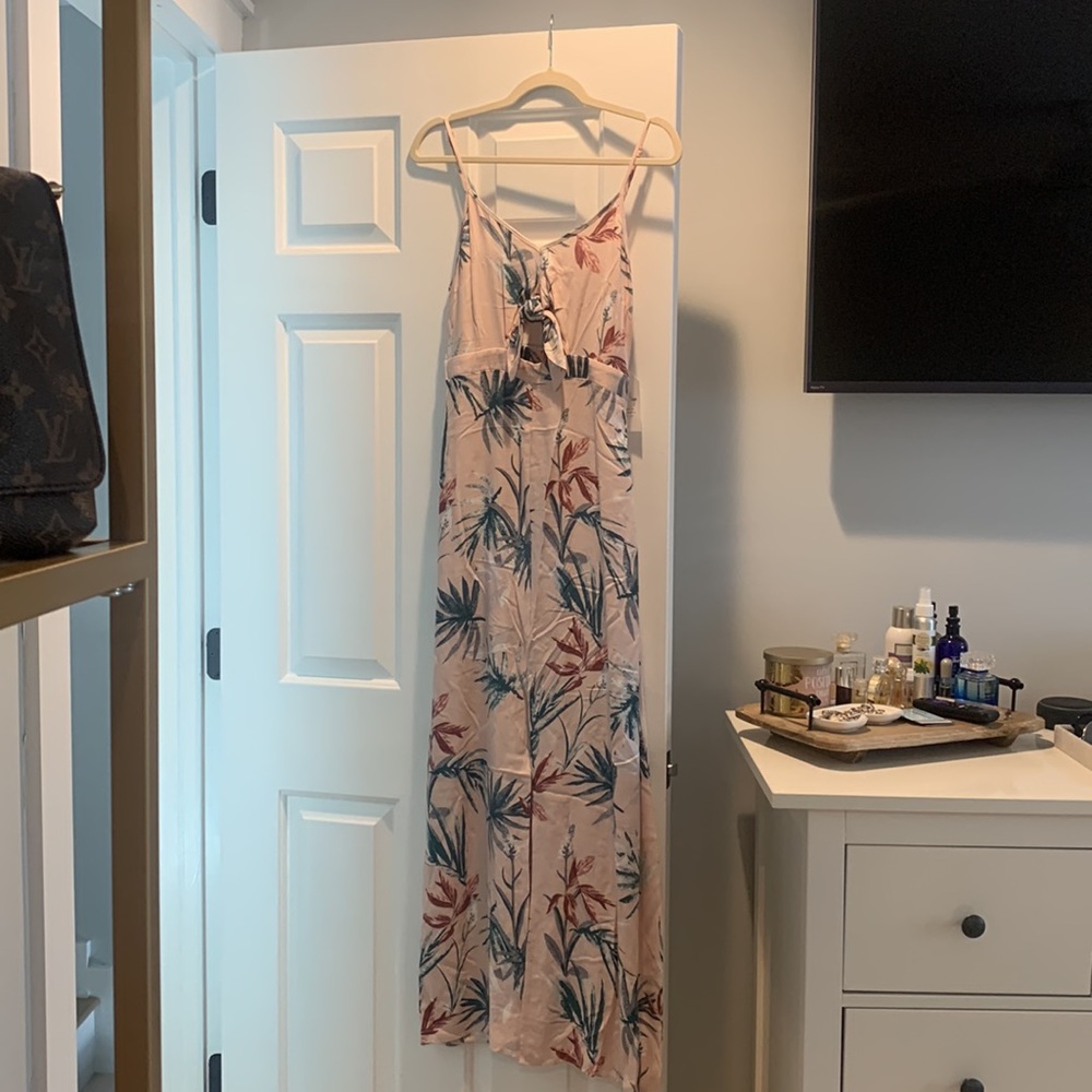 Sadie & sage dress NWT - zip closure and front middle slit